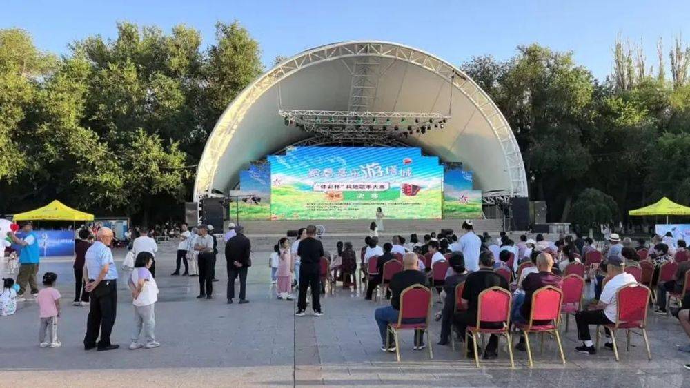 新疆体育彩票点亮塔城夏夜